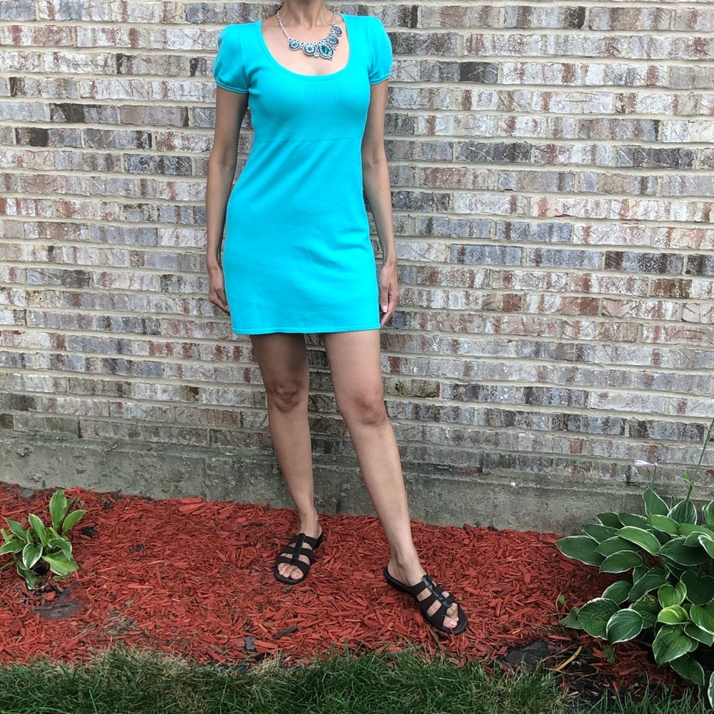 😎2 for $17😎 Turquoise short sleeve sweater dress medium